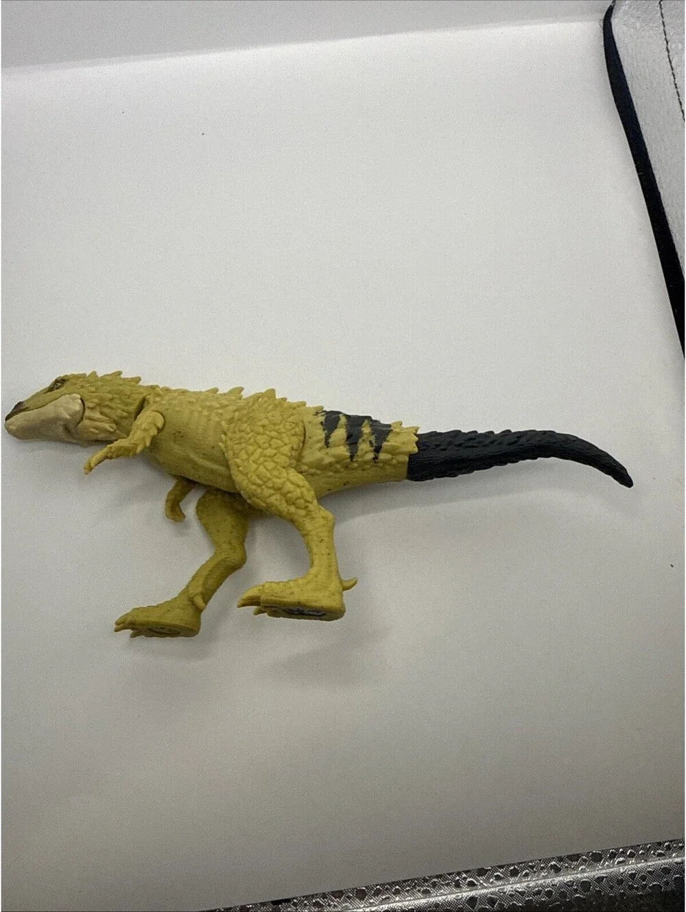 Mattel Jurassic World Survival Frenzy Pack Spectrovenator Dinosaur Figure Loose